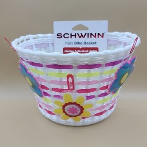 Schwinn Girls Bicycle Basket Light Up Flowers Motion Activated Kids Bike New